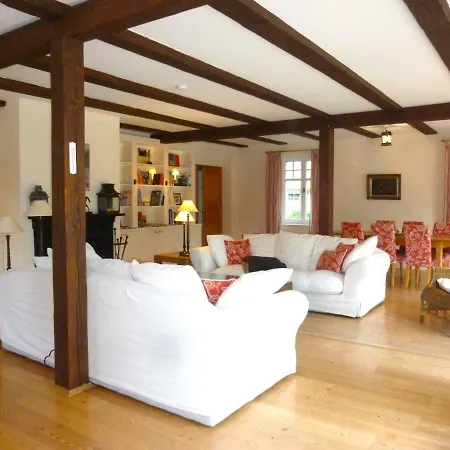 Gut Klein Bollhagen 홀리데이파크 비텐베크